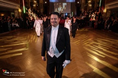 27-Wiener-Regenbogenball-25.1.2025-Adobe-065