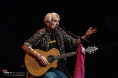 70-Jahre-Ulli-Baeer-mit-Andy-Baum-Wolfgang-Ambros-26.4.2025-Adobe-05