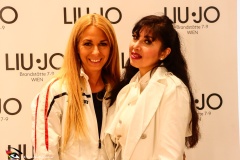 Promiflohmarkt-zu-Gunsten-von-Dance-against-Cancer-15.5.2025-Adobe-012