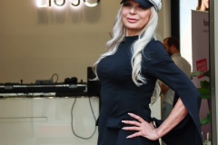 Promiflohmarkt-zu-Gunsten-von-Dance-against-Cancer-15.5.2025-Adobe-027