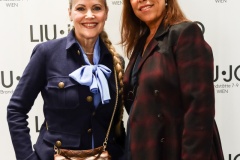 Promiflohmarkt-zu-Gunsten-von-Dance-against-Cancer-15.5.2025-Adobe-064